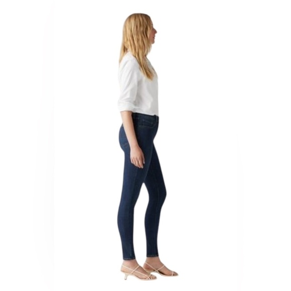 NWOT, Levi's, 721 High Rise Skinny Jeans, Size 26, Dark Blue - Picture 2 of 12